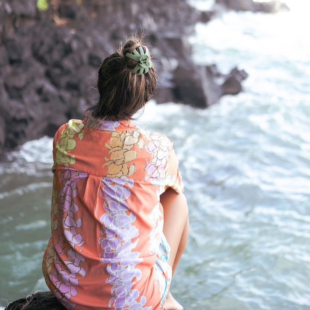 Puakenikeni aloha lei dress 🌈